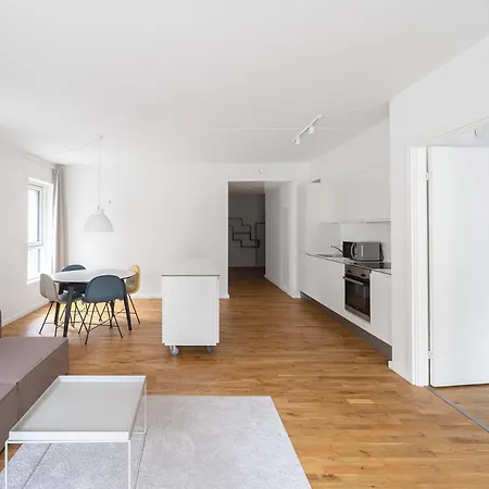 Lägenhet Fantastic 3-bed Wfrench Balconies *